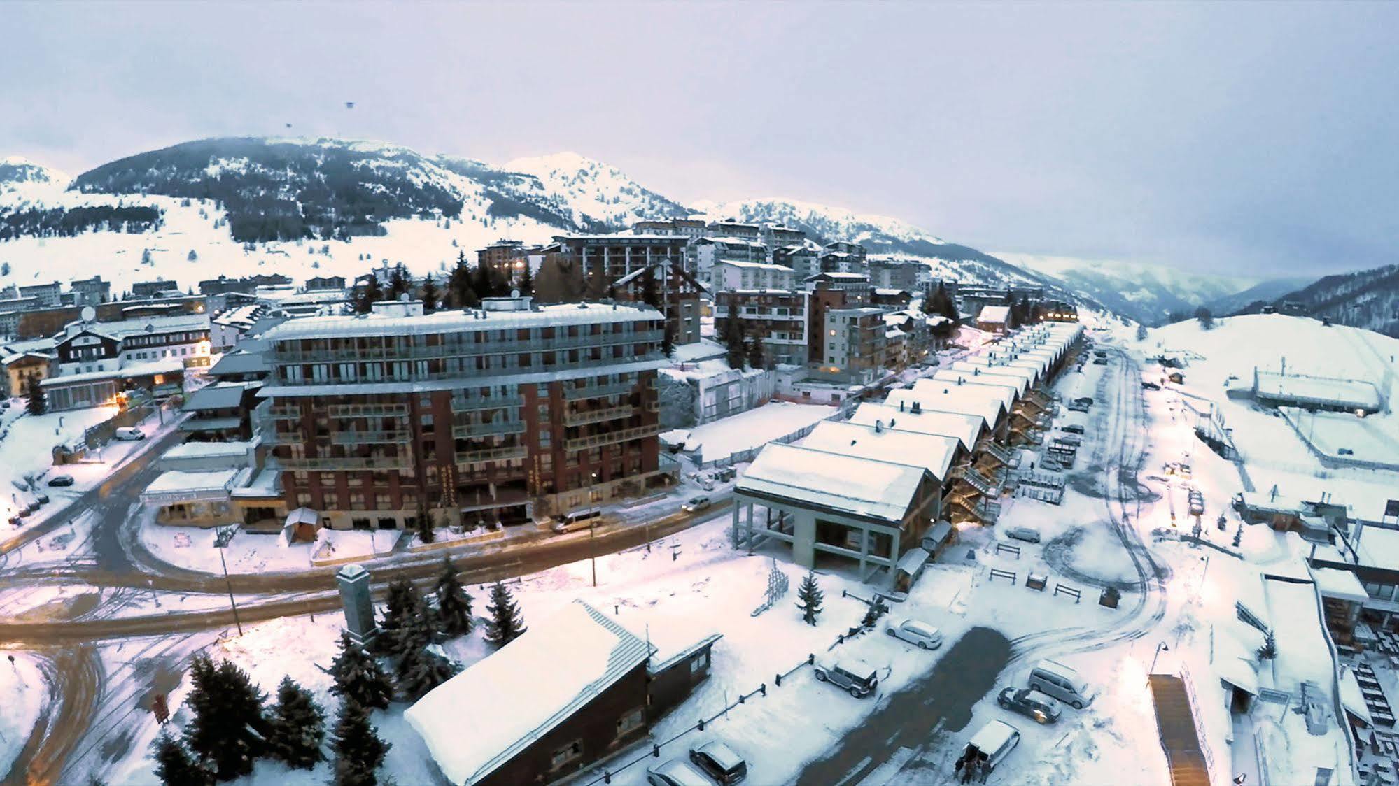 Grand Hotel Duchi D'Aosta Colle Colle Sestriere Εξωτερικό φωτογραφία